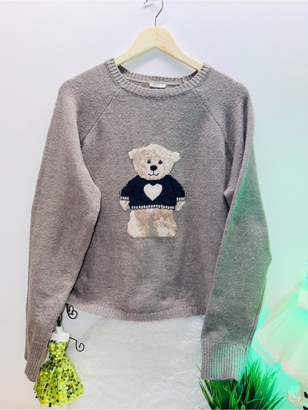 XL Cozy Bear Knit Sweater - Taupe with Navy Accent 🐻